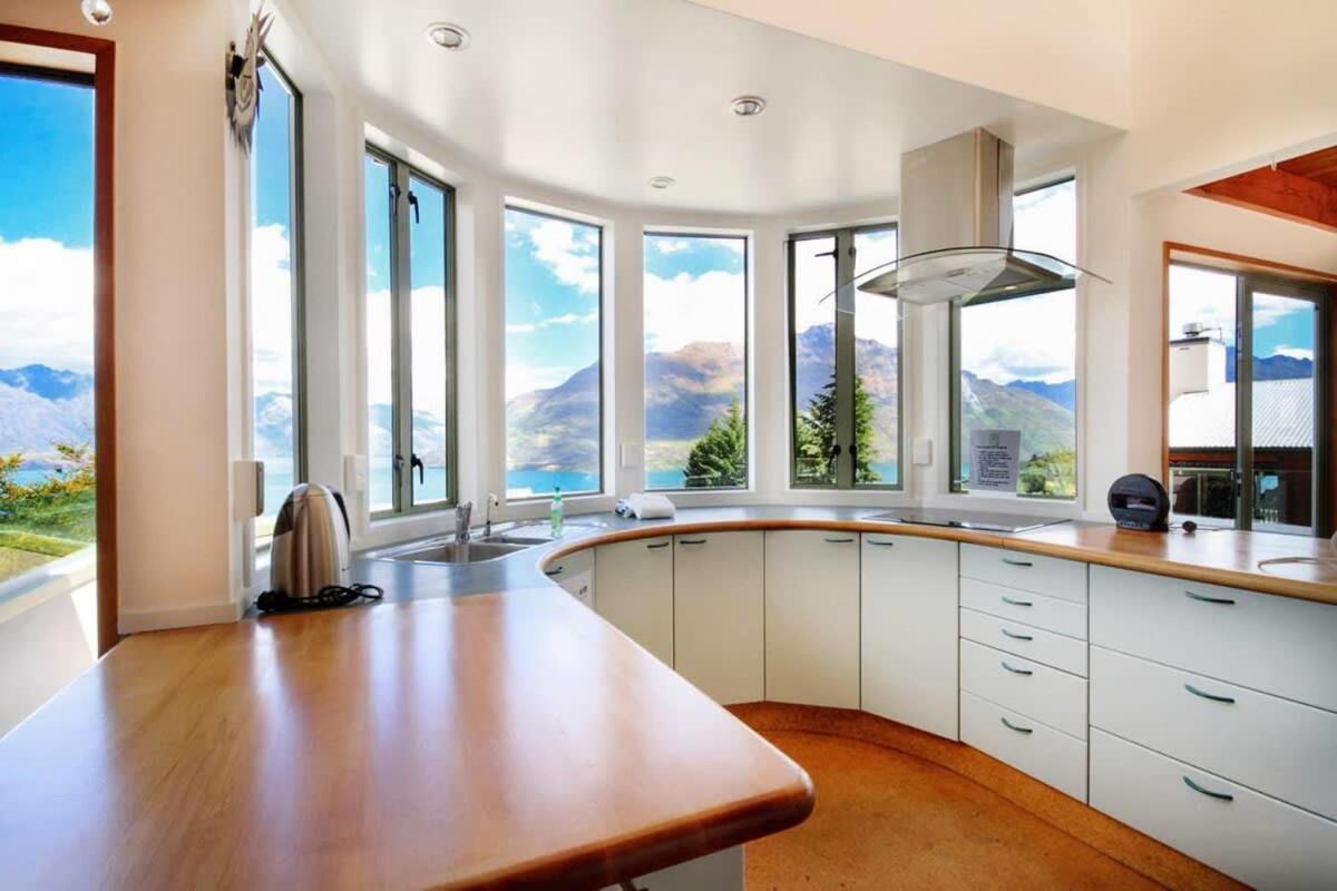 Villa Ruby'S Fernhill Vista Queenstown Exterior foto
