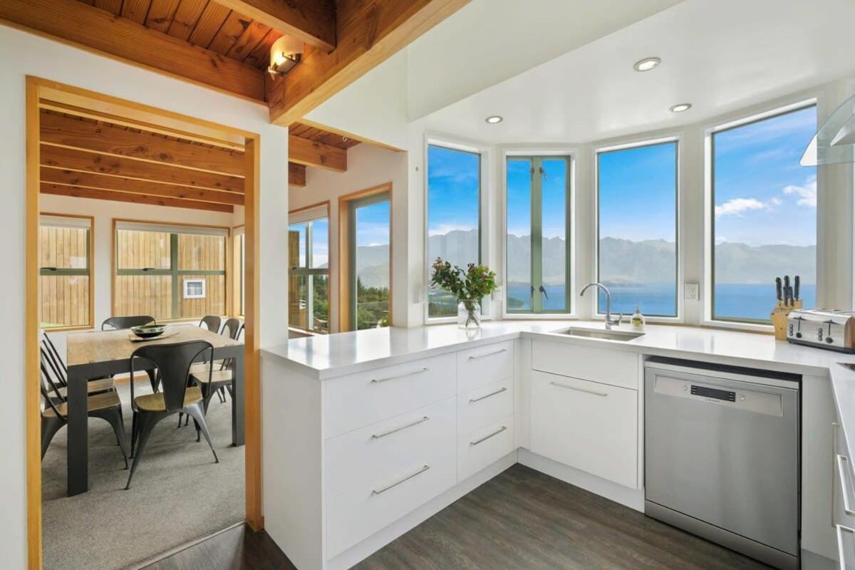 Villa Ruby'S Fernhill Vista Queenstown Exterior foto